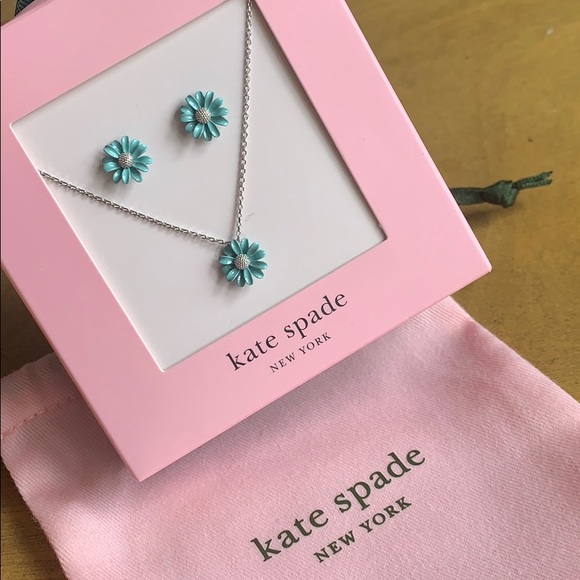 Kate spade necklace and earring set Clearance